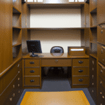 Jak wybrać idealne szafki biurowe dla twojego biura?