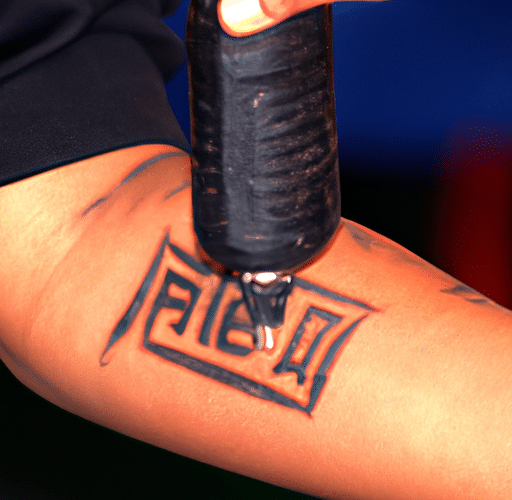 Tajemniczy symbole na skórze: Odkrywamy znaczenie tatuażu Husaria